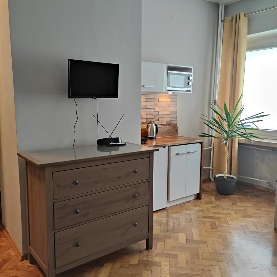 Хостелы Hostel Helvetia Варшава