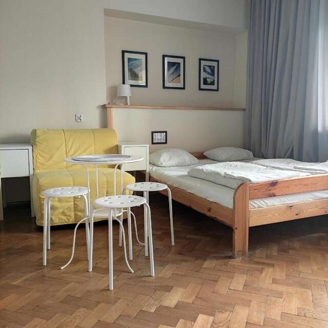 Хостелы Hostel Helvetia Варшава-5