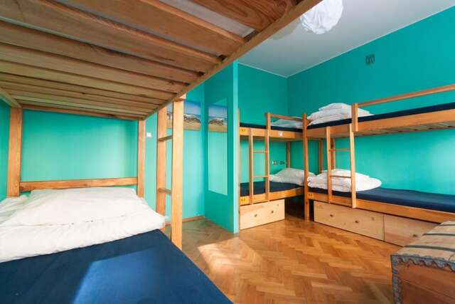 Хостелы Hostel Helvetia Варшава-41