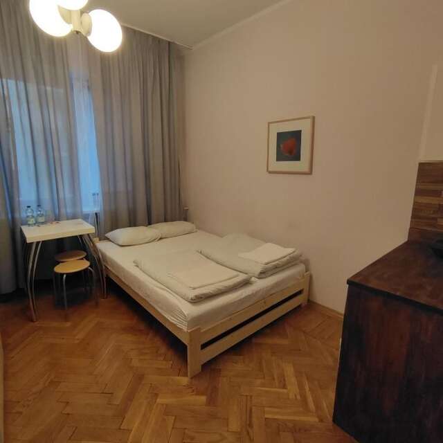 Хостелы Hostel Helvetia Варшава-59